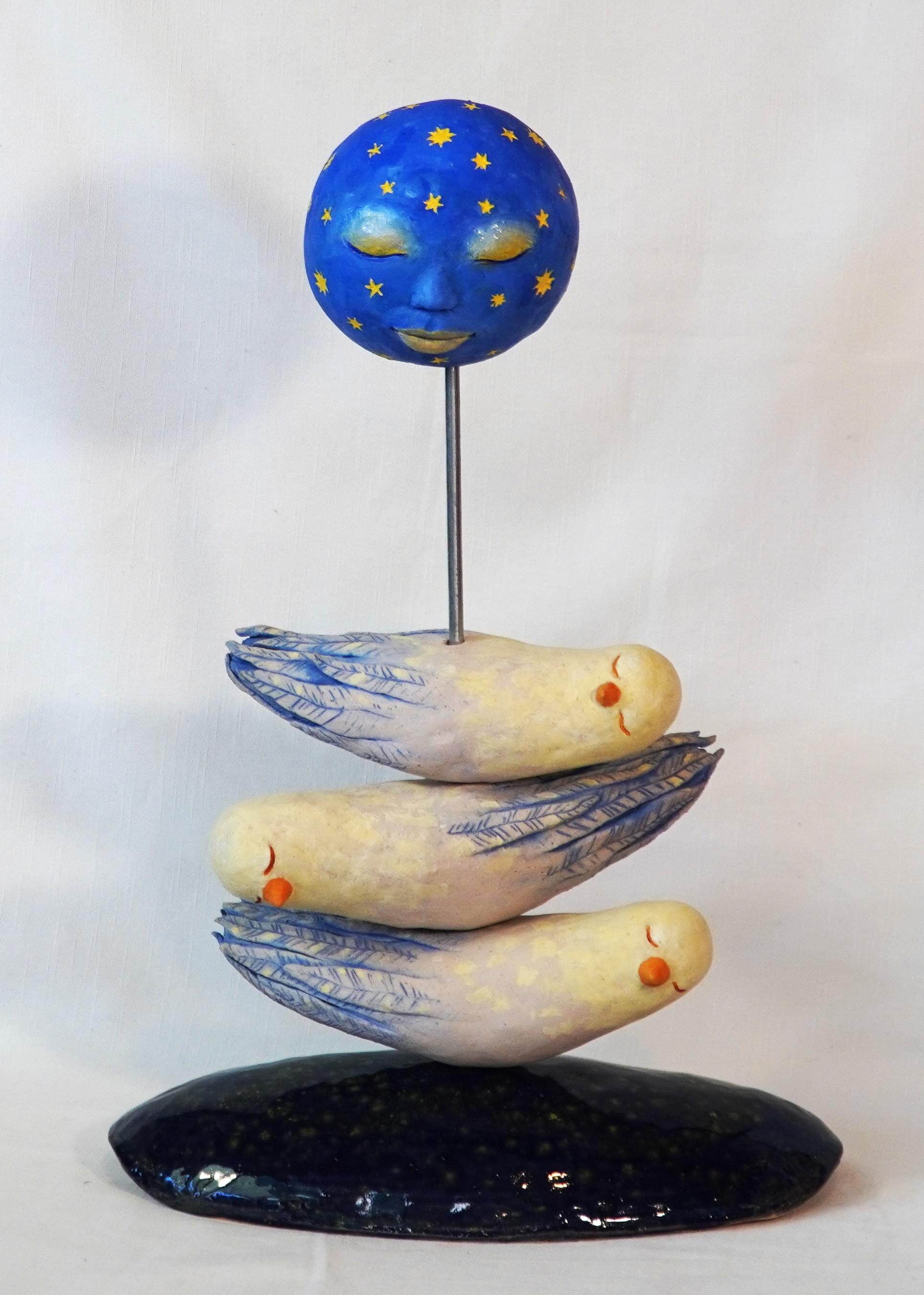 All birds dream a song